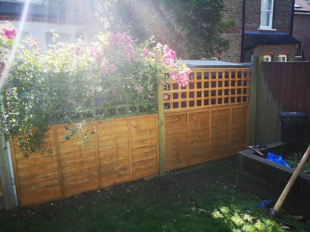 fence repair services Crystal Palace