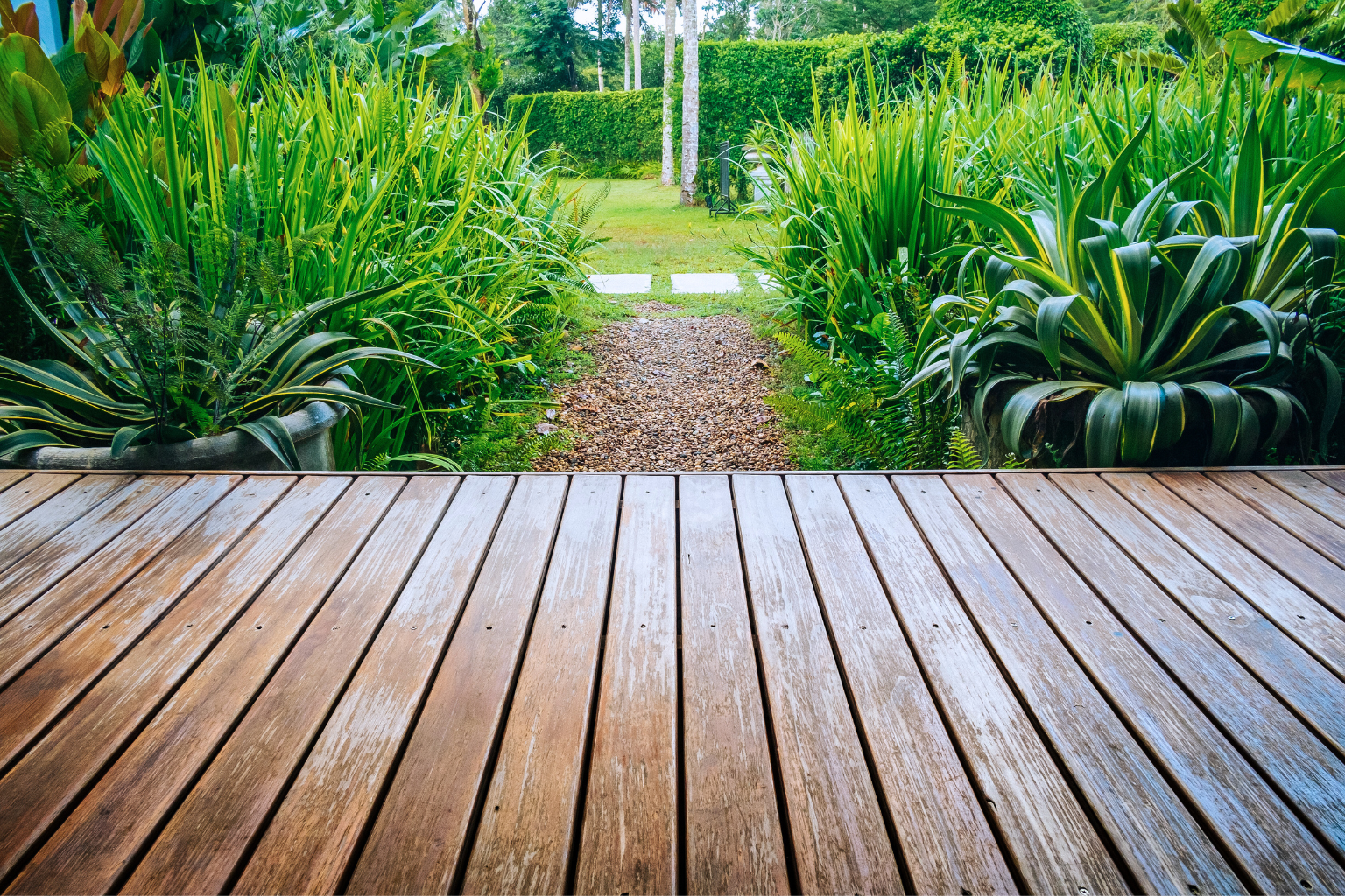 decking installation South East London Victorian terrace garden SE London